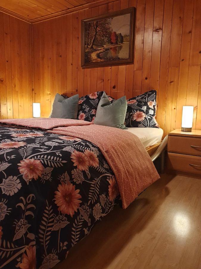Bi De Furre Apartman Reckingen Kültér fotó